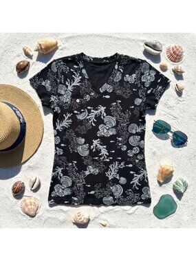 Fresh Produce V-Neck Shirt Small S Black Coastal Sea Shell Coral Made in USA Tee